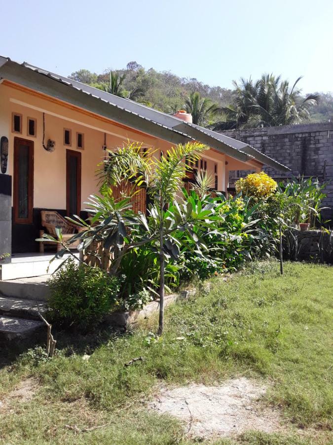 Telage Indah Homestay Kuta  Bagian luar foto